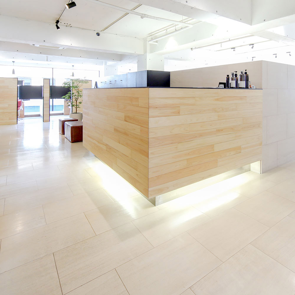 国内外11店舗の美容室を運営する髪のプロが監修・開発